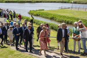 Het Koningspaar in Noordpolderzijl